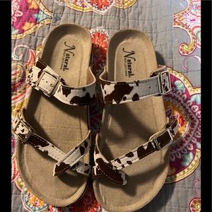 Natural reflections sandals